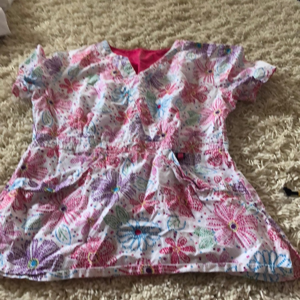 Scrub top